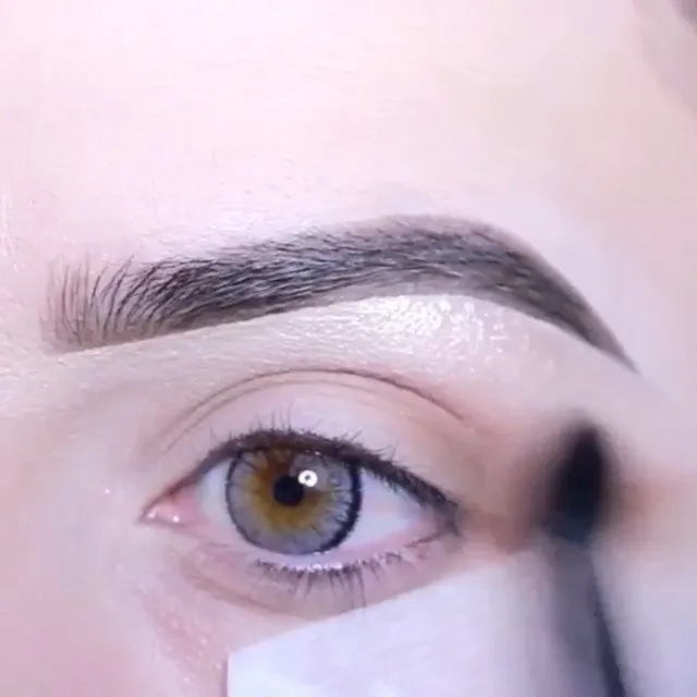 4 Tone Grey Colored Contacts