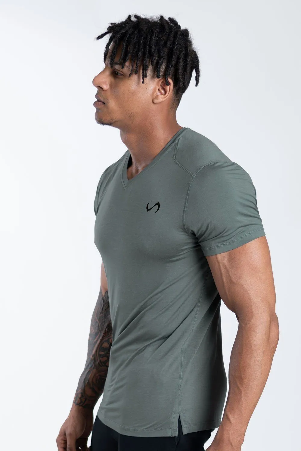 Focus Performance Bamboo V-Neck