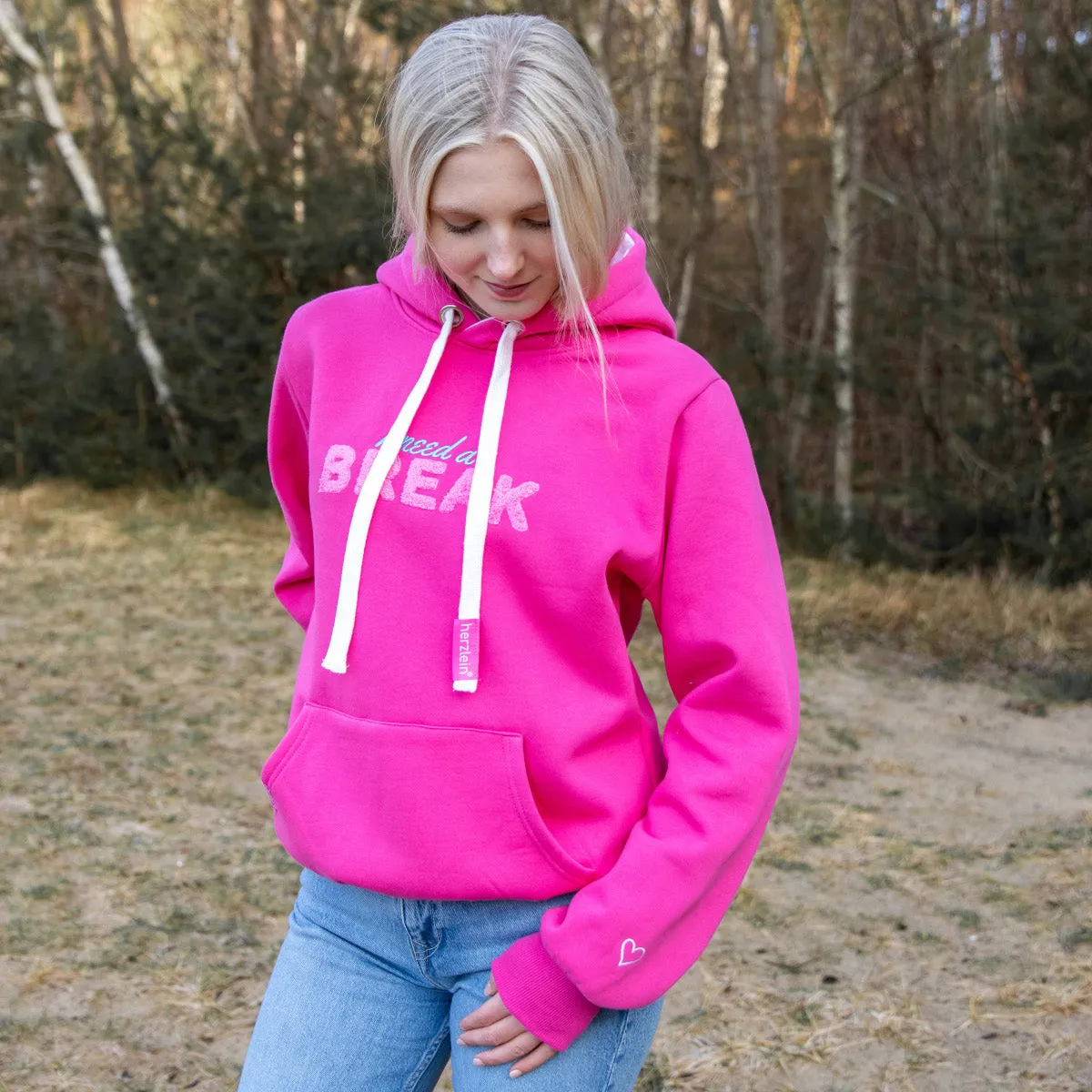 Herzlein® Hoodie "I need a break" in Pink