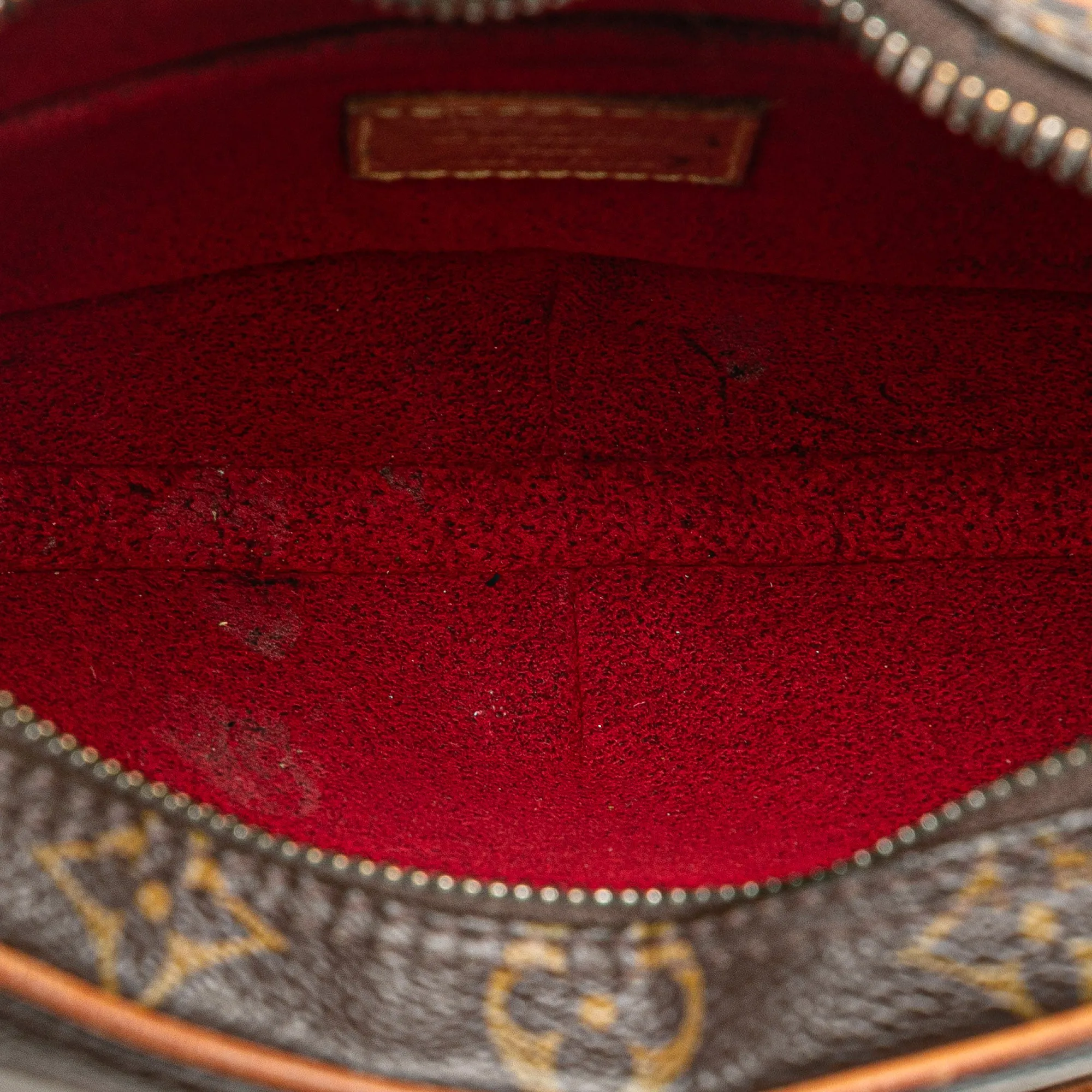 Louis Vuitton Croissant PM Monogram Canvas