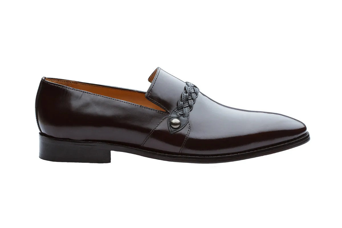 SLIP ON WITH PLEATED SADDLE – BRUSH OFF BURGUNDY